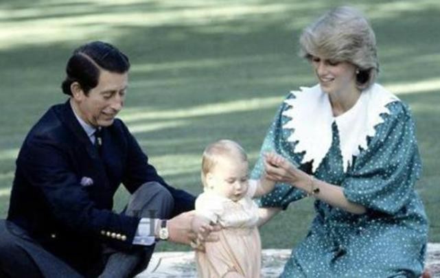 1983年戴安娜带小威廉出访澳洲，母子大出风头，查尔斯沦为背景板