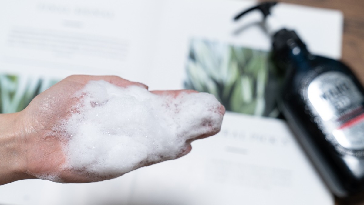 男士护手霜防干裂脱皮不油腻,男士防晒霜推荐清爽不油腻