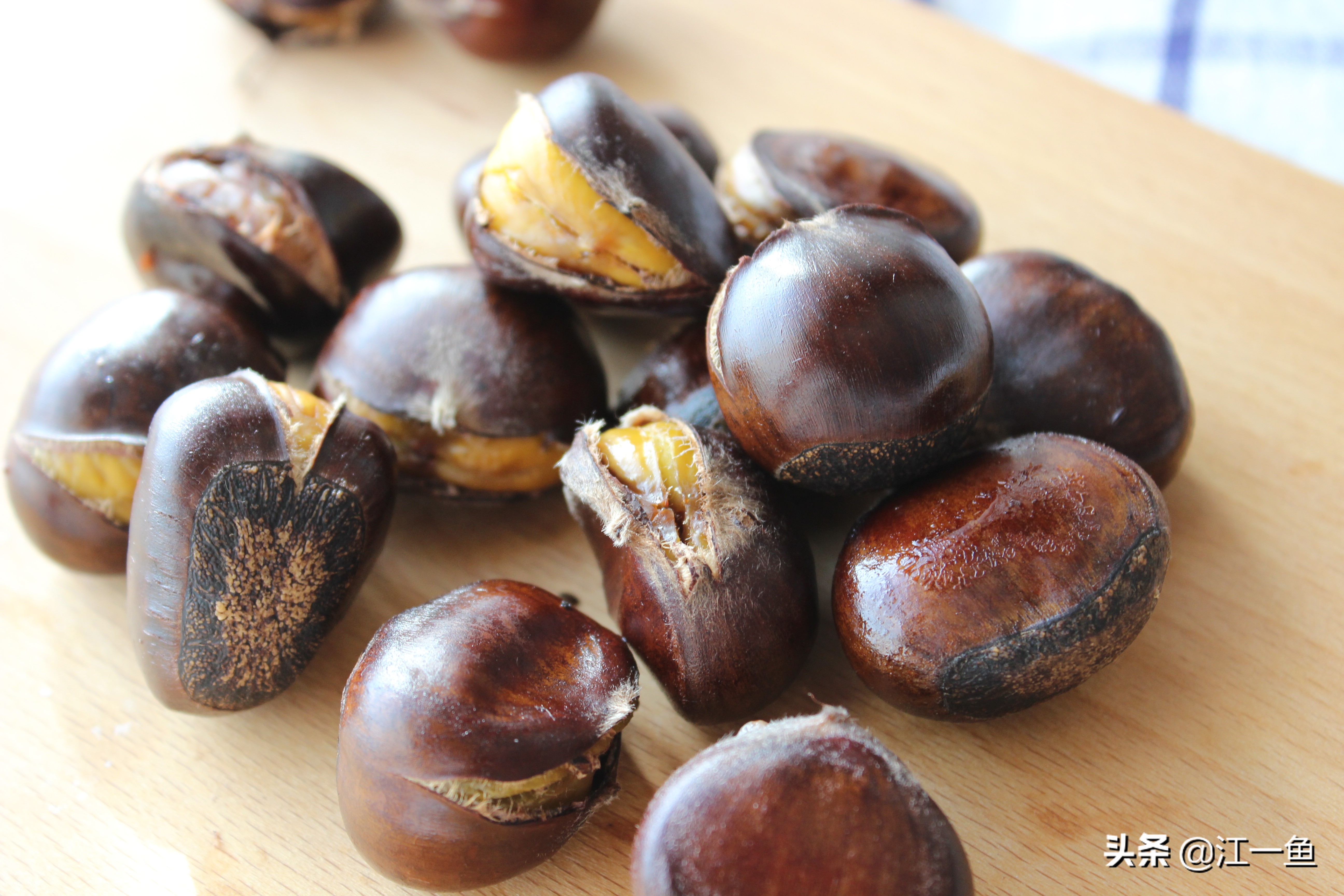 电饭锅糖炒栗子怎么做容易脱壳,烤箱版糖炒栗子的做法