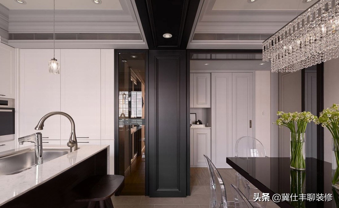 2020最流行石膏吊顶新中式设计图,四格子石膏线吊顶造型简单好看