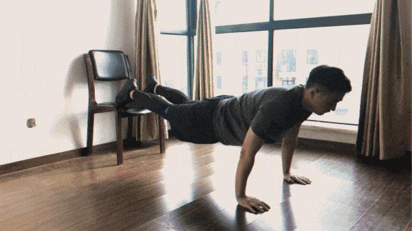 下胸肌薄弱可不可以优先训练,针对上胸薄弱的胸肌训练计划