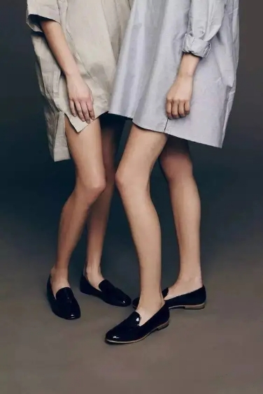 尖头吸烟鞋,好看时髦的鞋