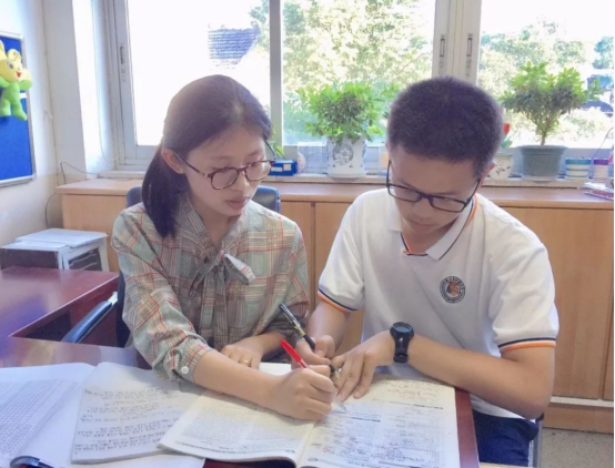 所有培训机构的辅导老师都是坑吗,在培训机构的老师现在怎么样了