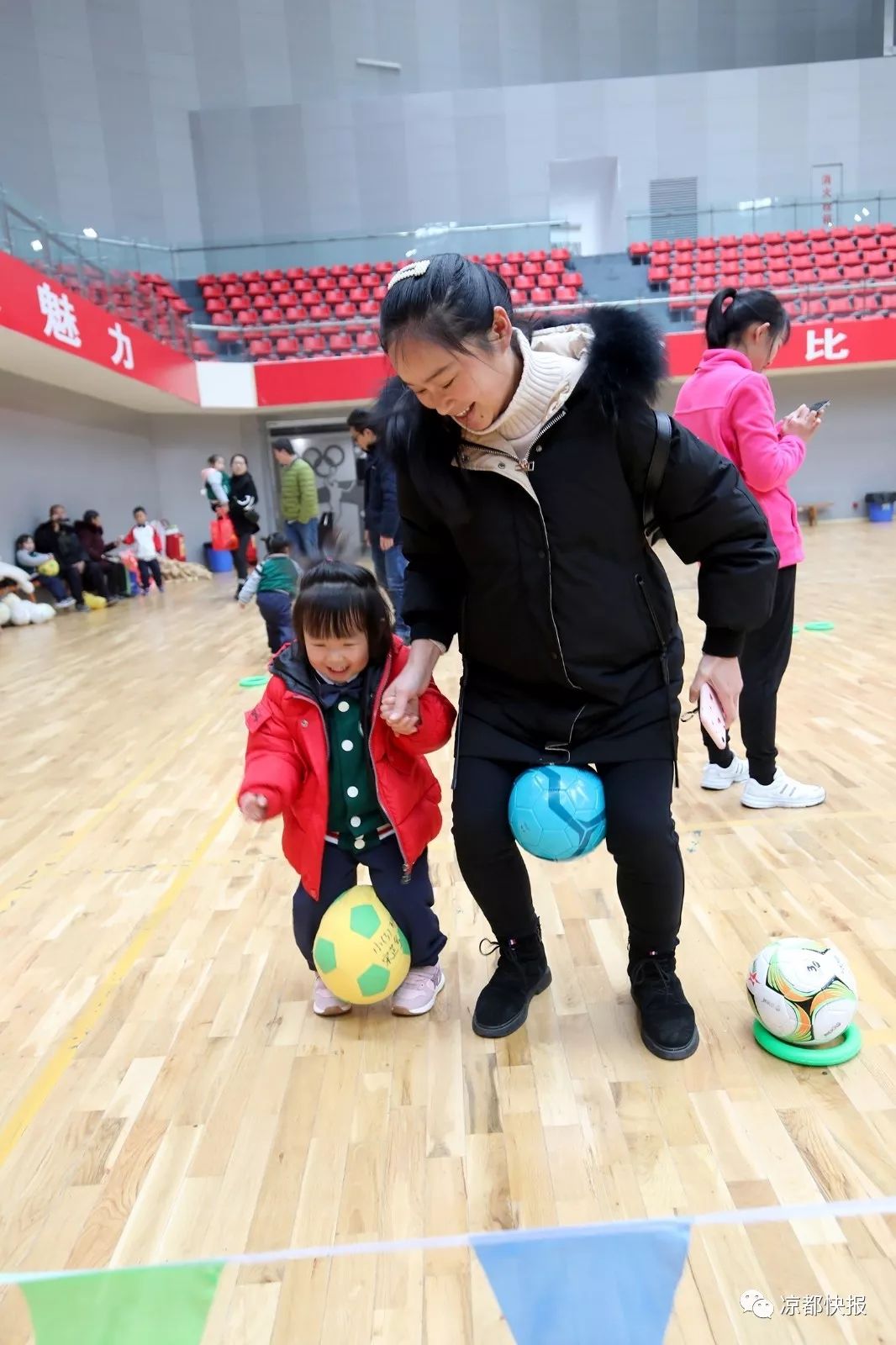 足球嘉年华，让孩子享受足球乐趣