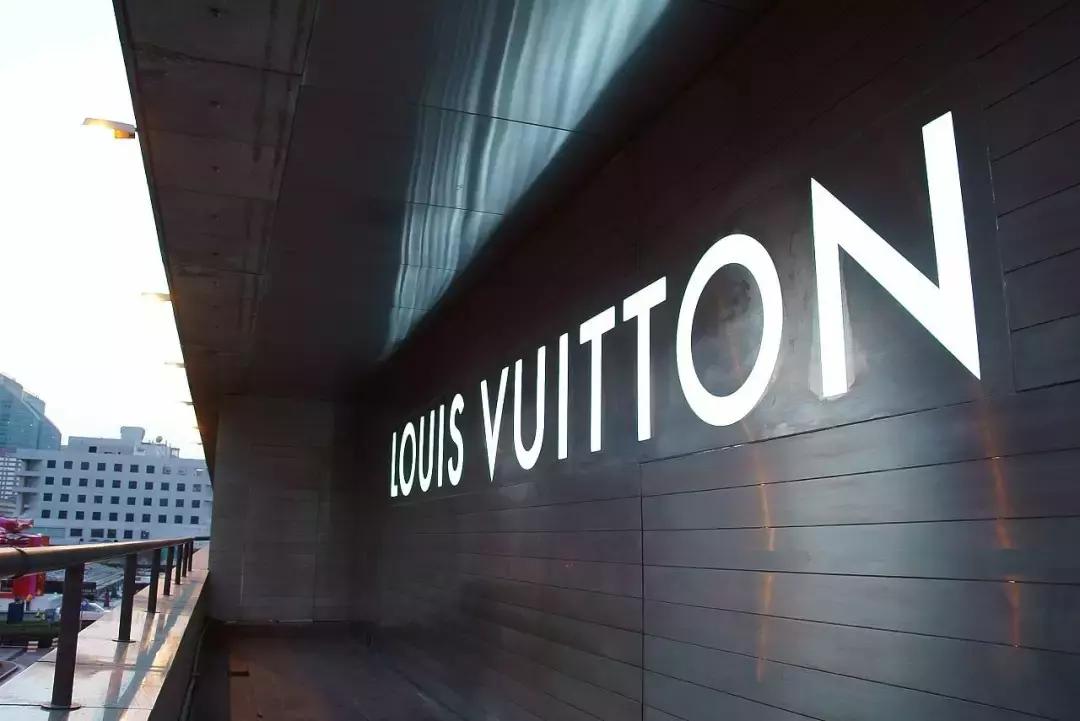 东三环“公关名媛”往事，作者也太有才了