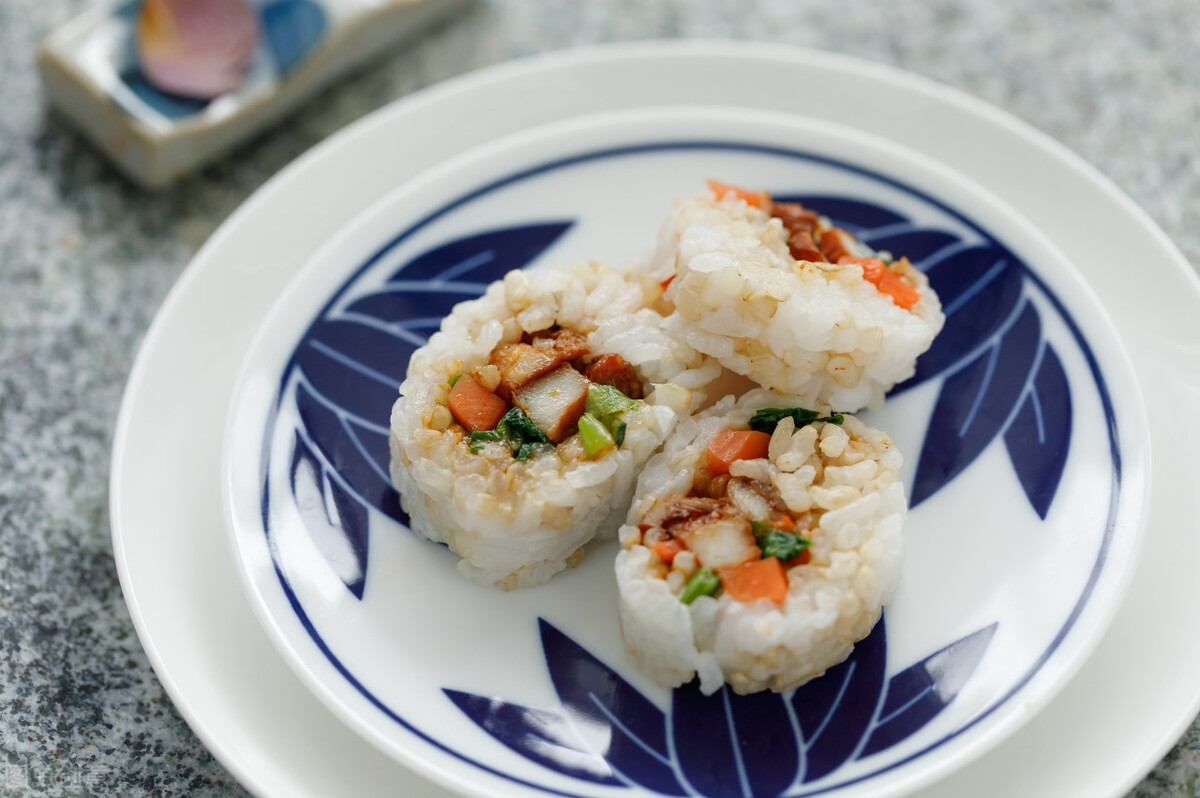 饭团用哪种沙拉酱最好呢,饭团的做法用什么沙拉酱