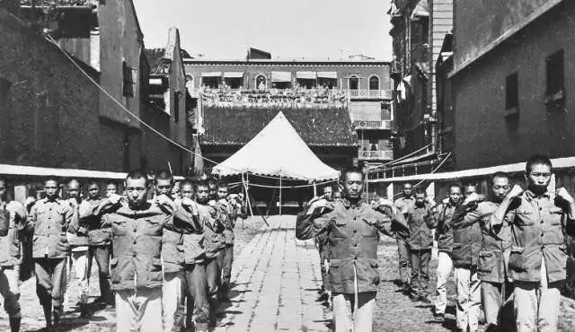 致敬八年抗战的中华英雄,致敬八零后勿忘初心