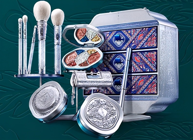 美妆界的西施?仅三年,方文山竟亲自谱词,是什么让它一夜爆红?