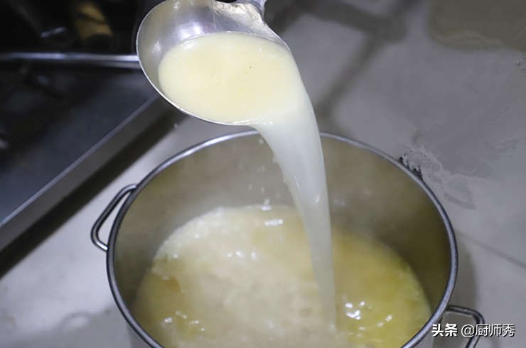 大厨教学做灌汤包视频,大厨教你卤水的做法