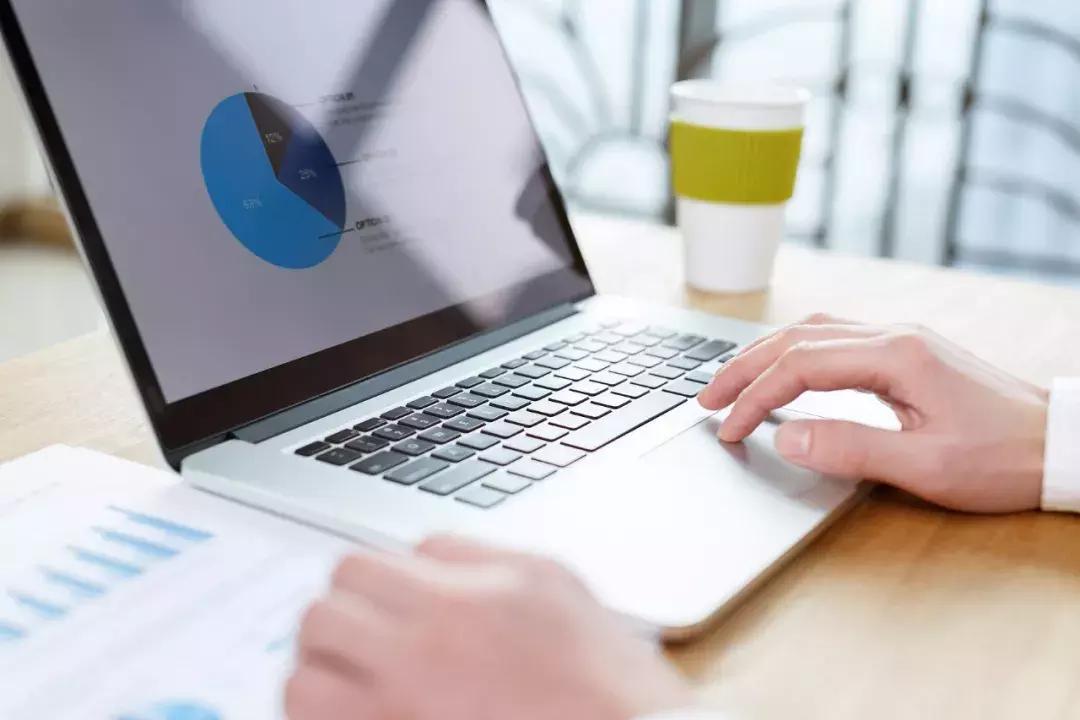 led蓝光灯对人有危害吗,led蓝光对人体的危害是什么