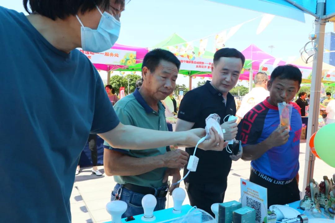 中小学生爱心义卖公益行动,关爱困境儿童公益义卖