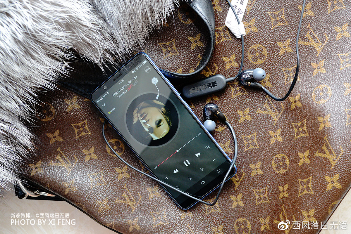 舒尔se215经典耳机,舒尔蓝牙耳机se215