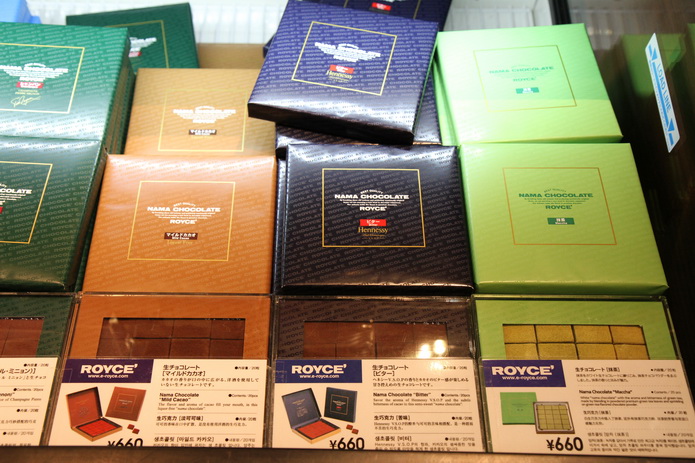 东京羽田机场深夜攻略,羽田机场必买伴手礼