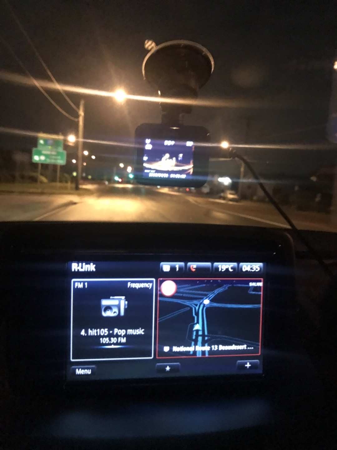 在澳洲摆地摊卖旧衣服赚钱吗,跳蚤市场澳洲