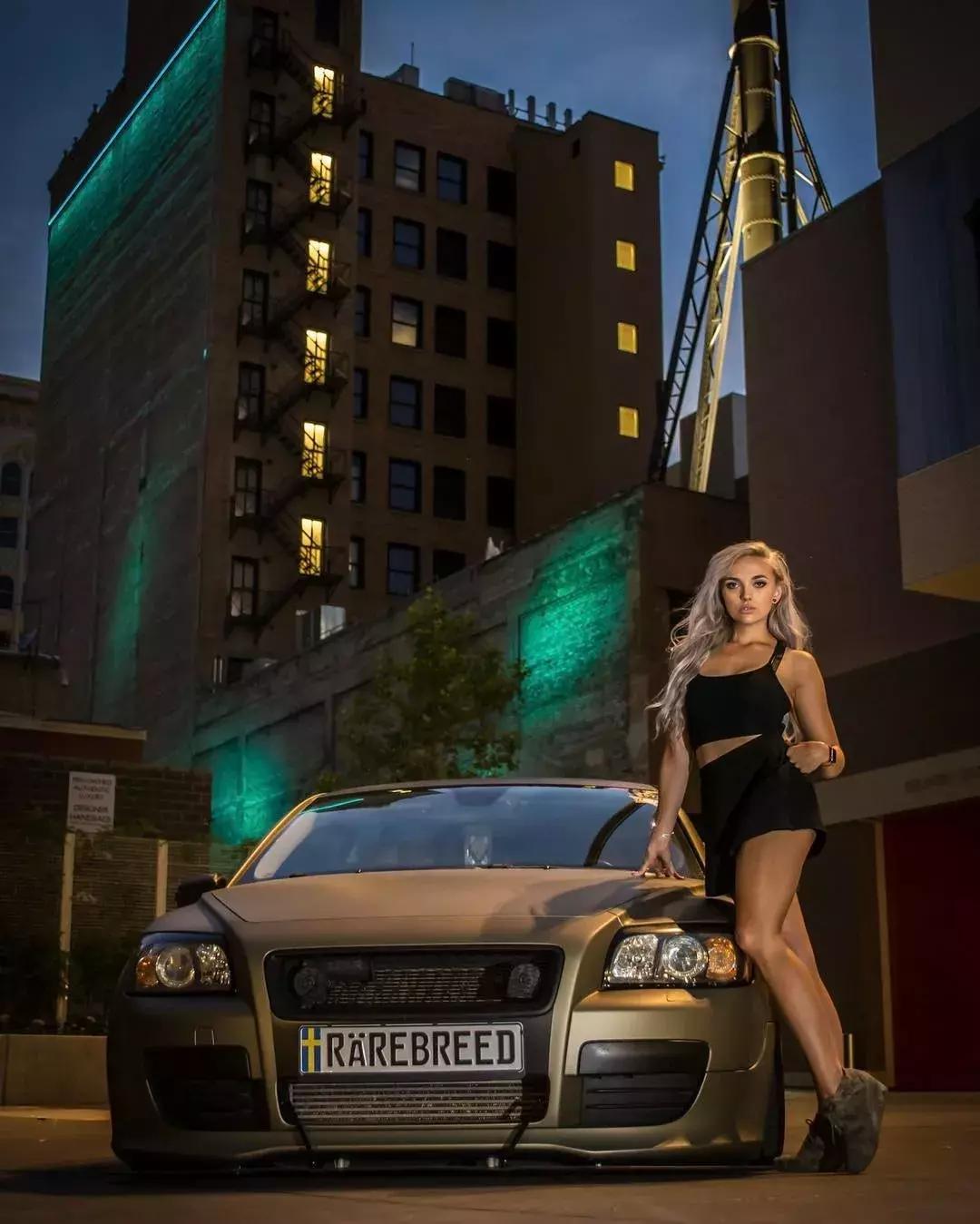 沃尔沃曾经最便宜又独特的双门车C30,没想到竟改装出如此姿态