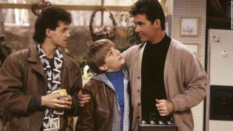 成长的烦恼美剧原版在线看,经典美剧《成长的烦恼》国语版01