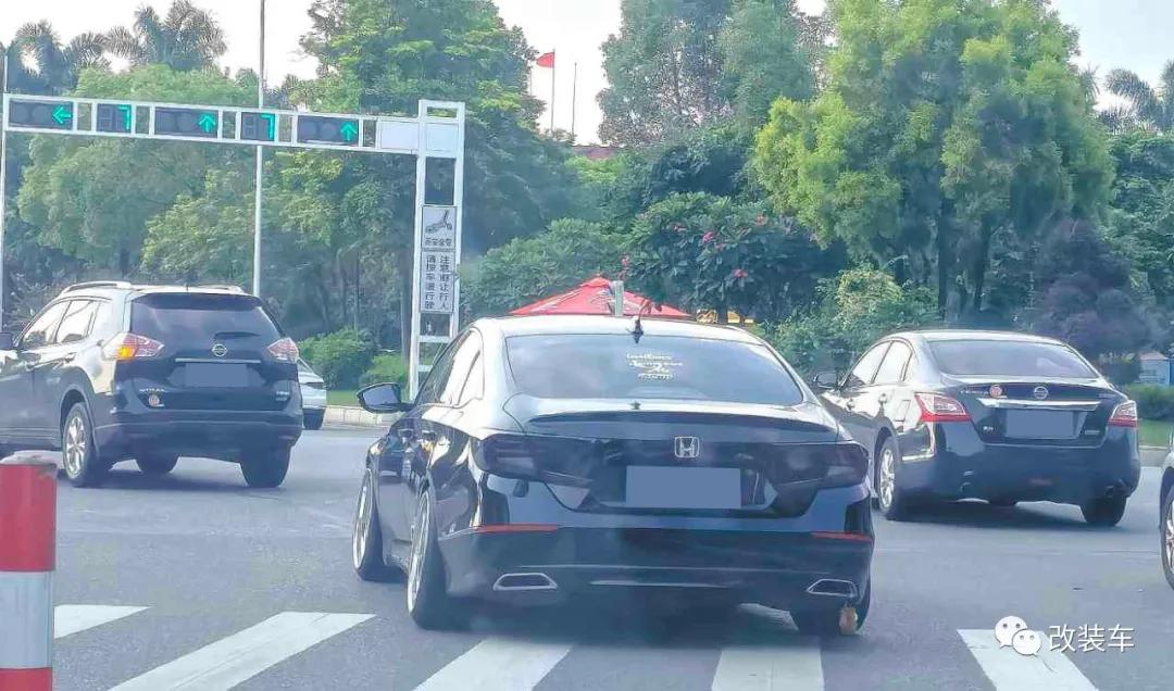 雅阁改装黑武士大包围和低趴,七代雅阁黑武士轮毂