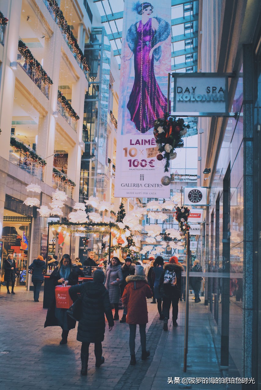 俄罗斯人在超市疯狂抢购,俄罗斯有什么打折的购物节
