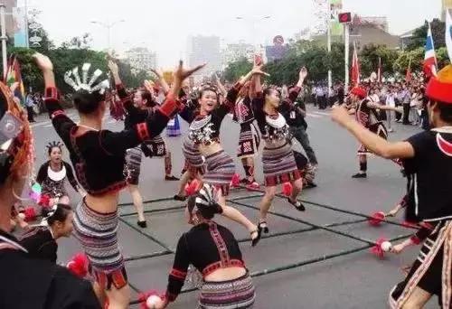 中秋节北方和南方有哪些习俗,中秋节北方是怎么过的