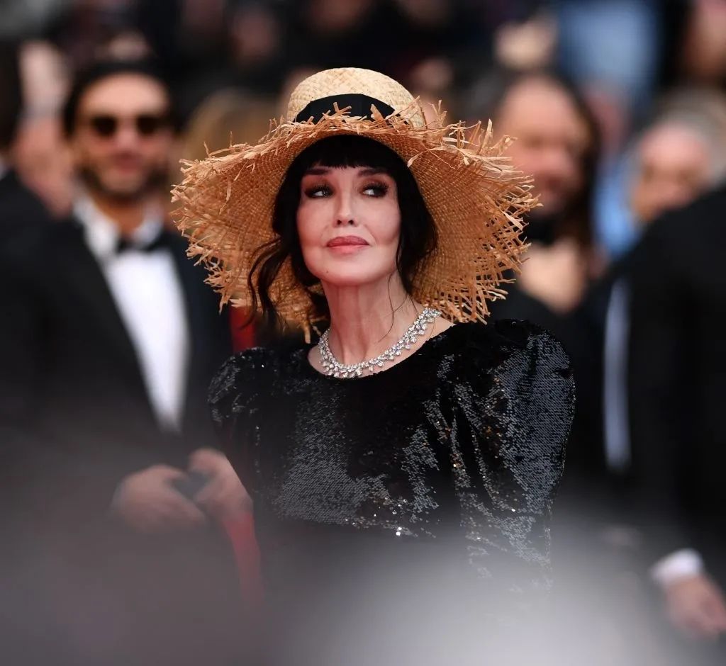 阿佳妮被弃，苏菲玛索未婚生子，泽塔琼斯和大25岁的老公相守到老