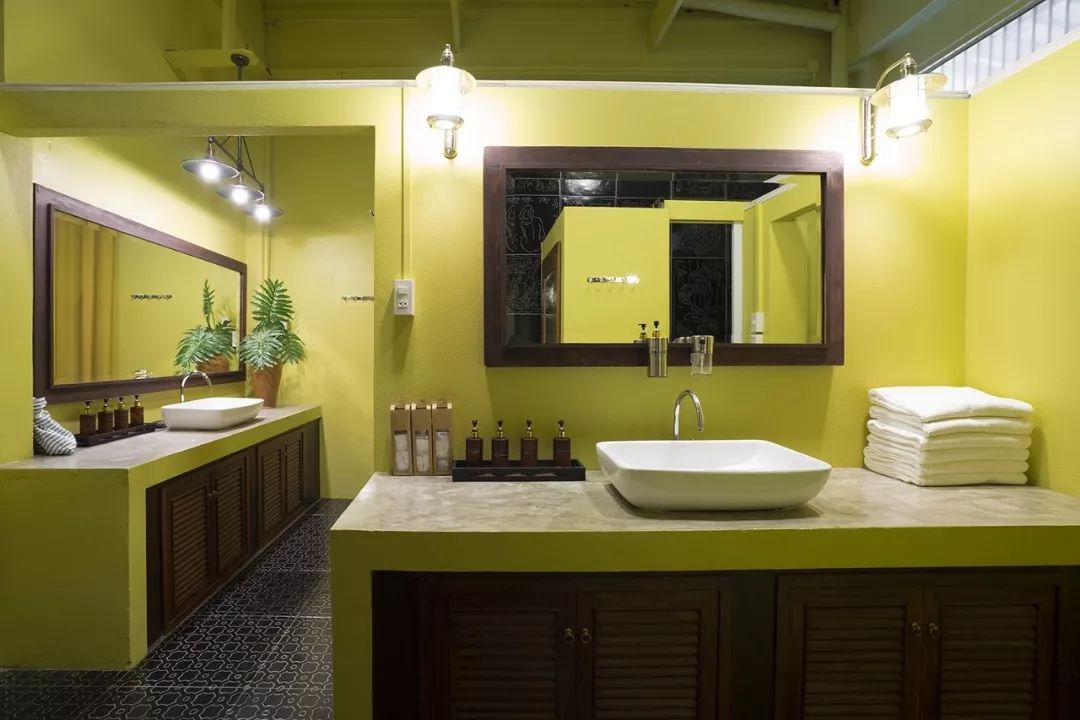 曼谷|居民区的典藏民宿，花样是真的多