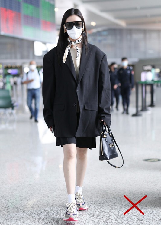 西装短裤当下最火的时髦穿搭,时尚百搭2022西装短裤