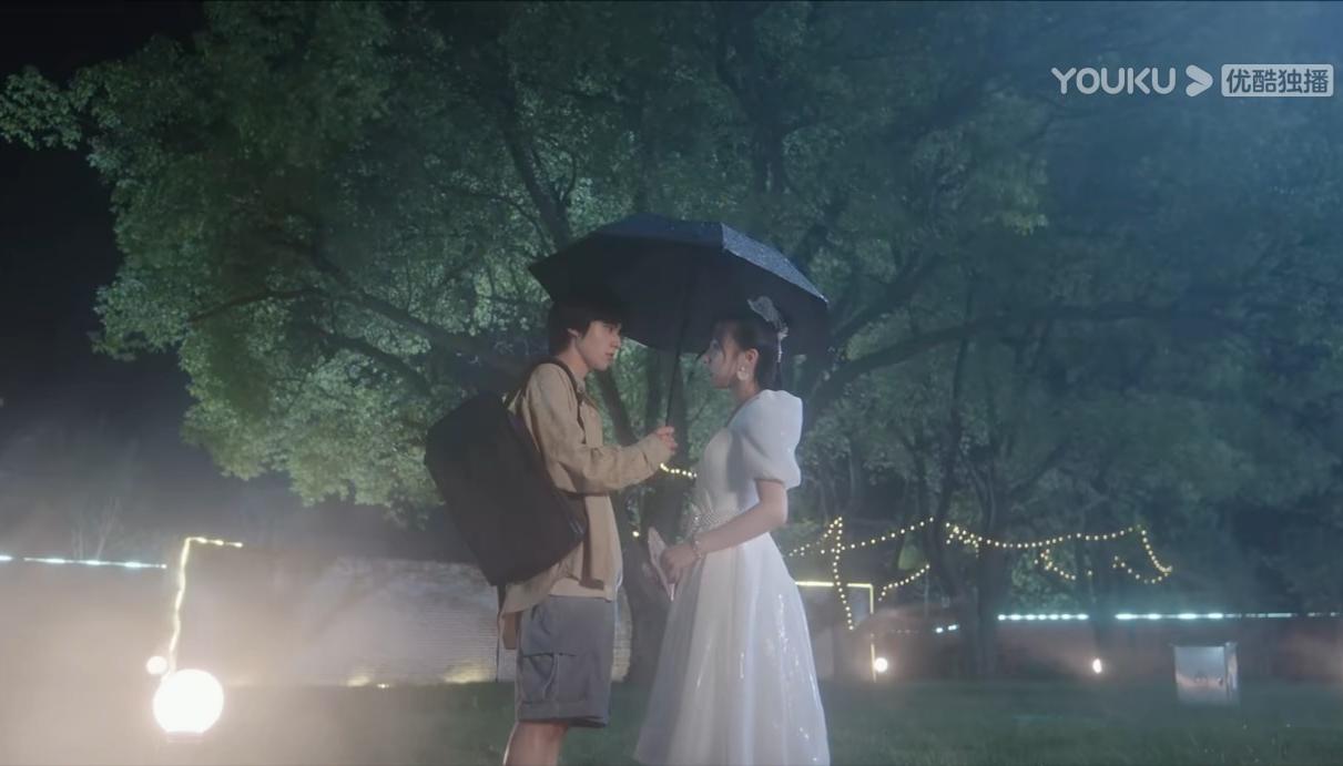 推剧!一口气肝完十集,这部剧真的又尬又上头