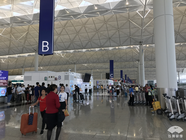 可能再难坐到的港航350！香港飞上海，几乎全程贴着海岸线飞行