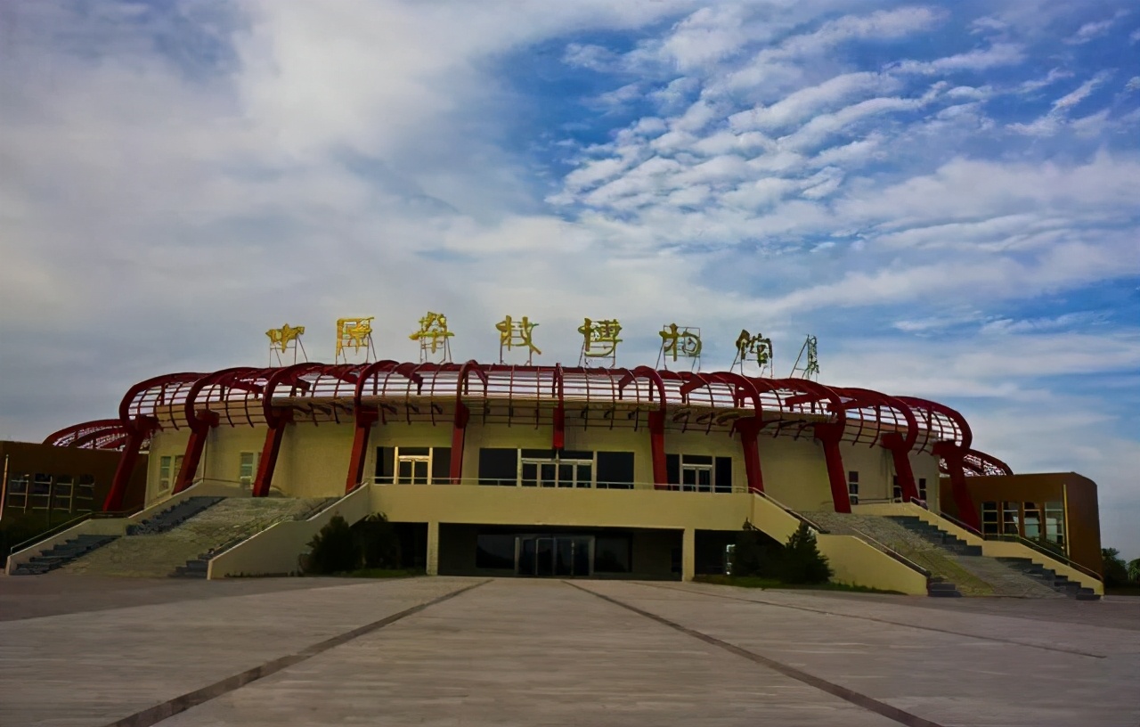 河南濮阳华龙区旅游攻略,河南省濮阳市华龙区游玩景点