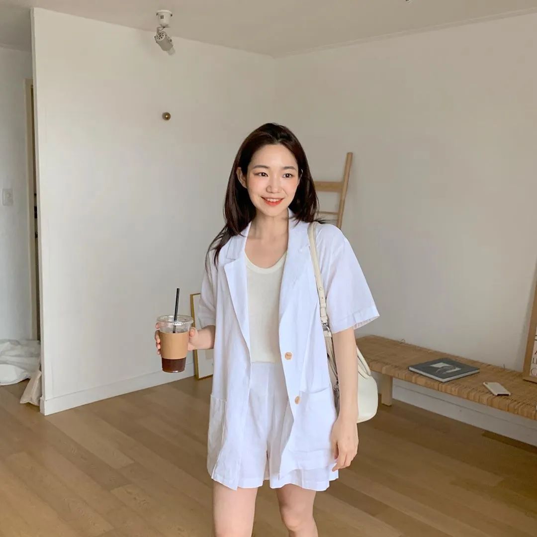 冬天穿什么裤子又显腿长还显腿细,小个子腿粗穿什么裤子好看