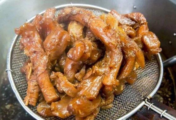 不用高压锅怎么炖牛筋,炖牛筋最正宗的做法