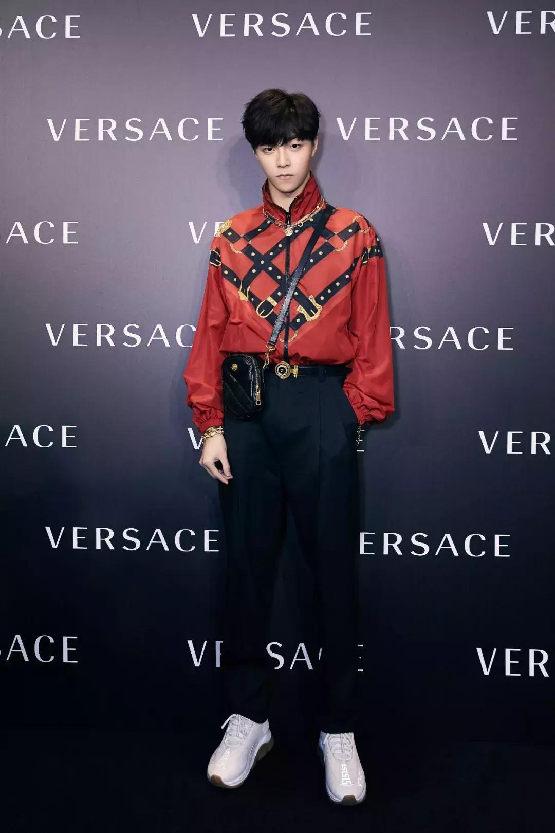 杨幂靠哪一部电视剧出名,杨幂靠什么维持热度