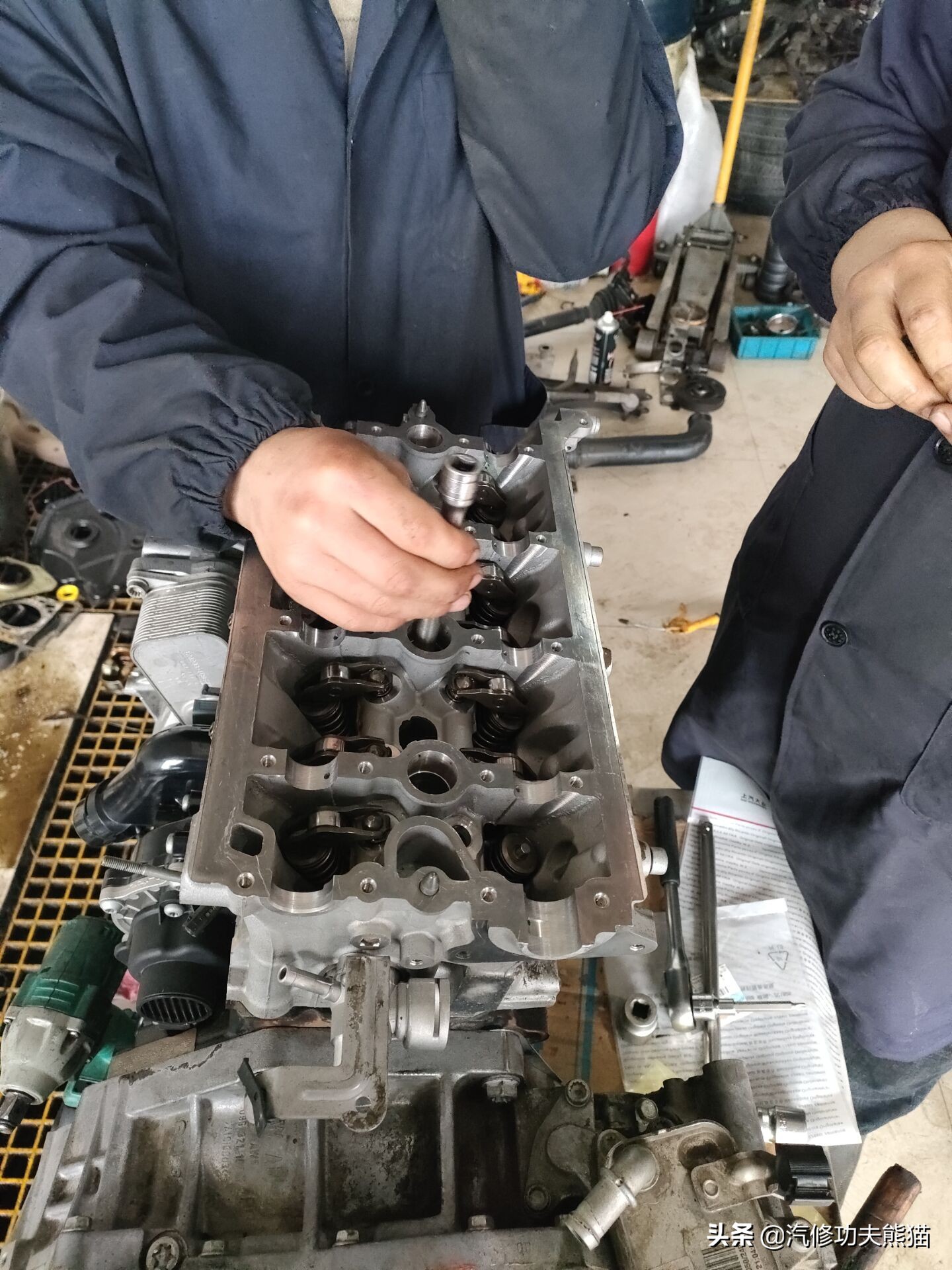 斯柯达昊锐烧机油维修视频,大众斯柯达昊锐1.8t烧机油