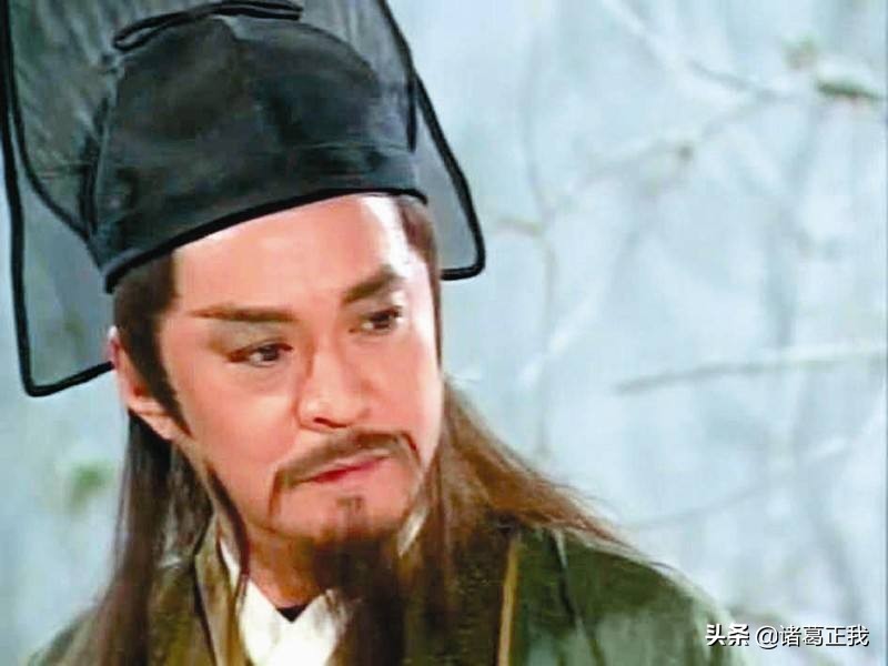 练辟邪剑法之前的岳不群武功如何,岳不群练辟邪剑谱有多厉害