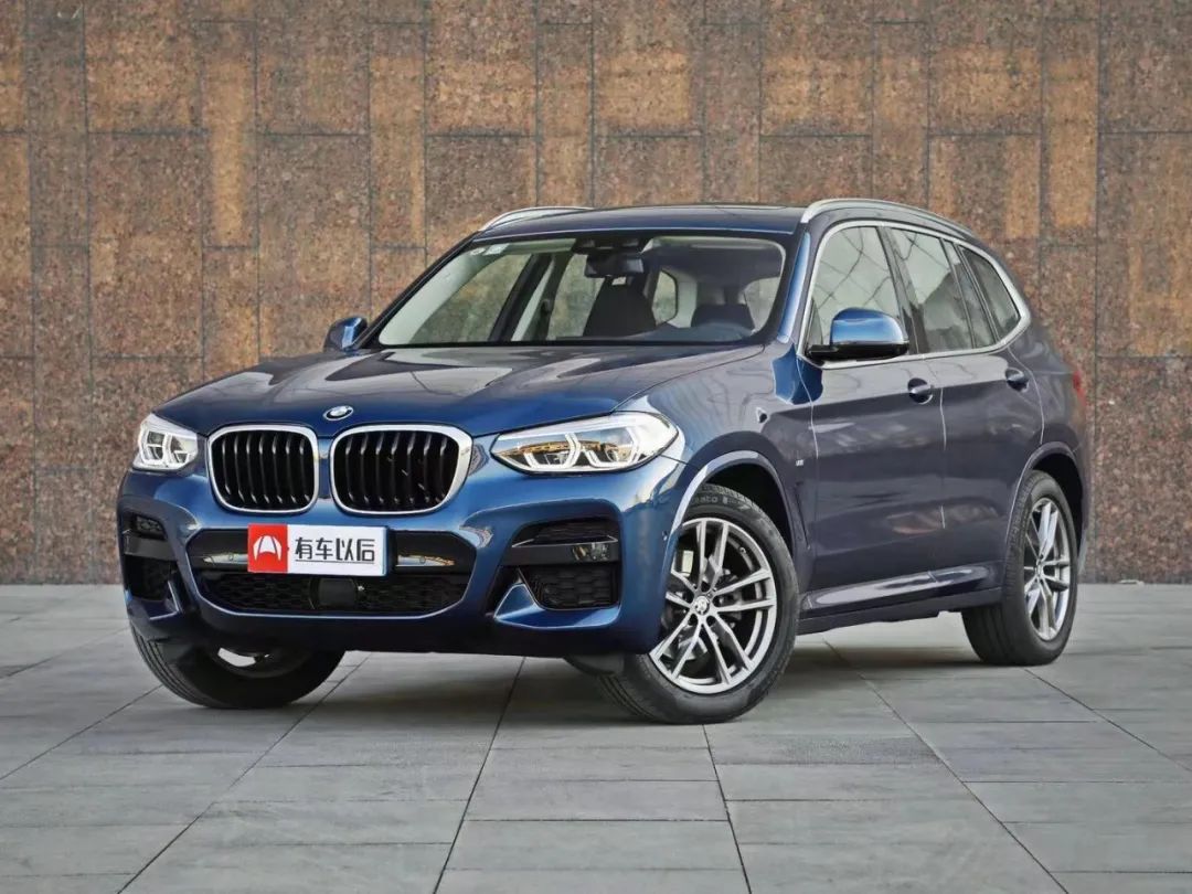 宝马x32021款xdrive28im运动套装30.88,宝马x3买现款还是等2024新款
