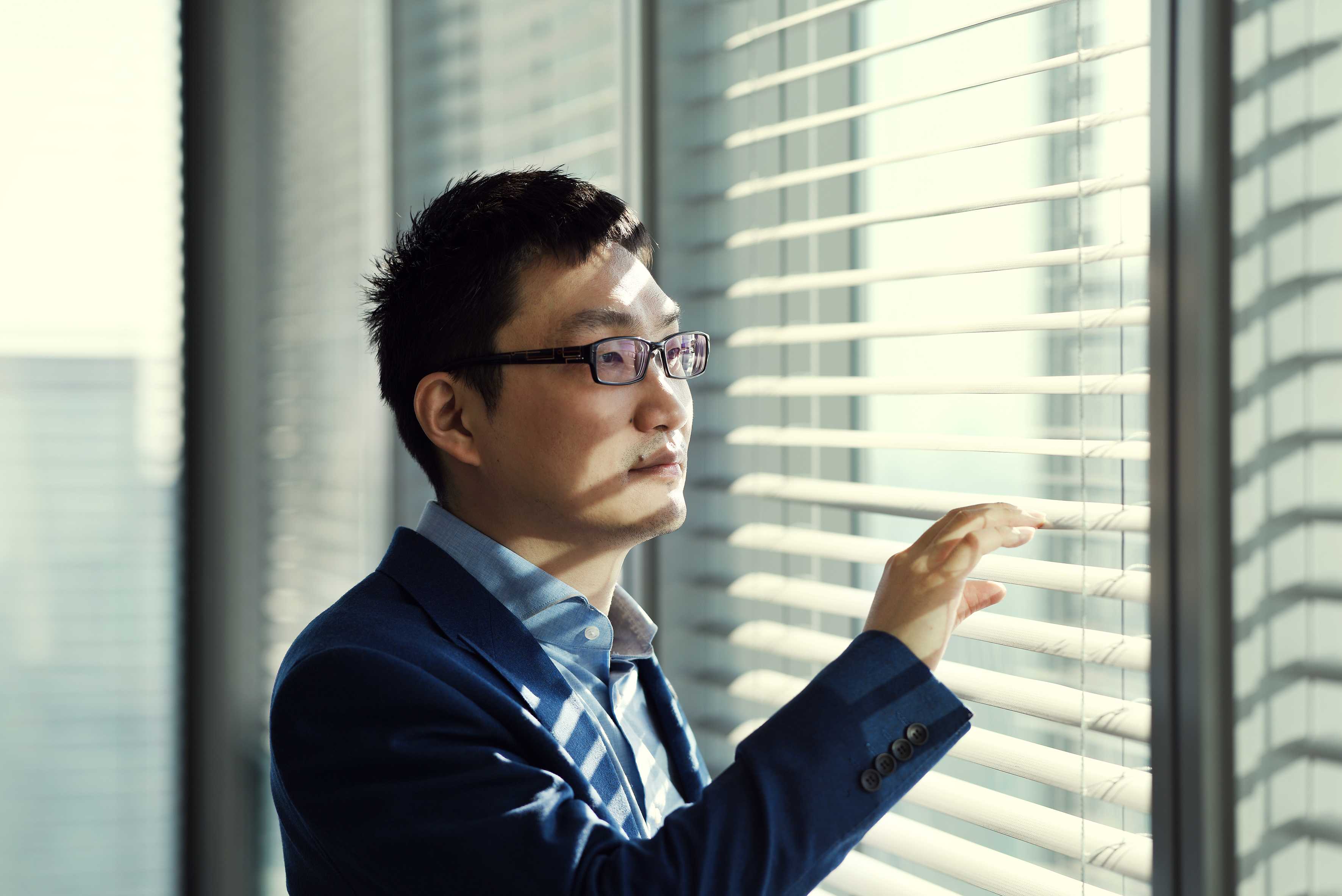 上海首富黄峥功成身退,拼多多黄峥功成身退成商界传奇