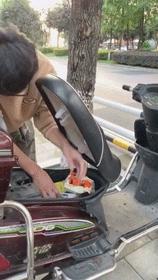 总想证明自己不是“娘炮”的中国男人们也太惨了