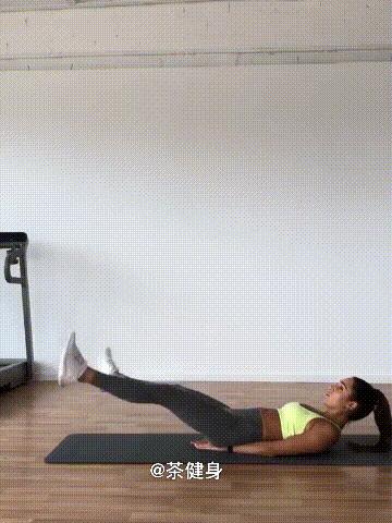 一胖就胖肚子一瘦就瘦胸,瘦肚子练腹肌的8个动作