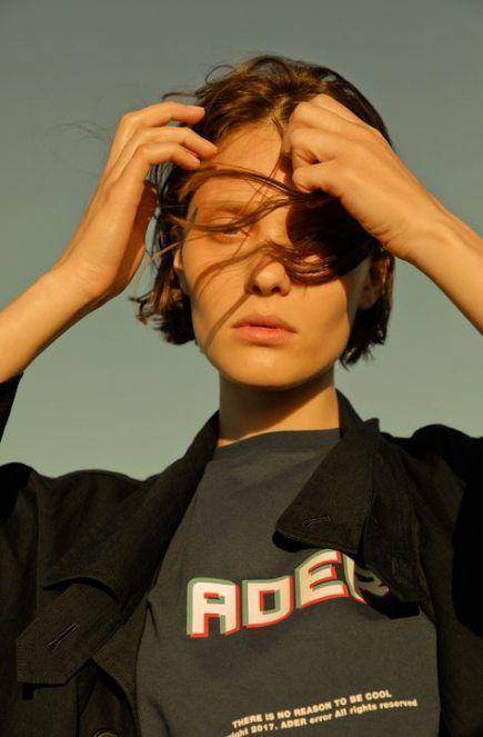 想要底妆细腻服帖不卡粉,底妆秘诀零毛孔无暇底妆至关重要