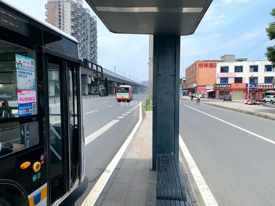 成都二圈层公交车对比,成都二圈层双流和龙泉谁更强