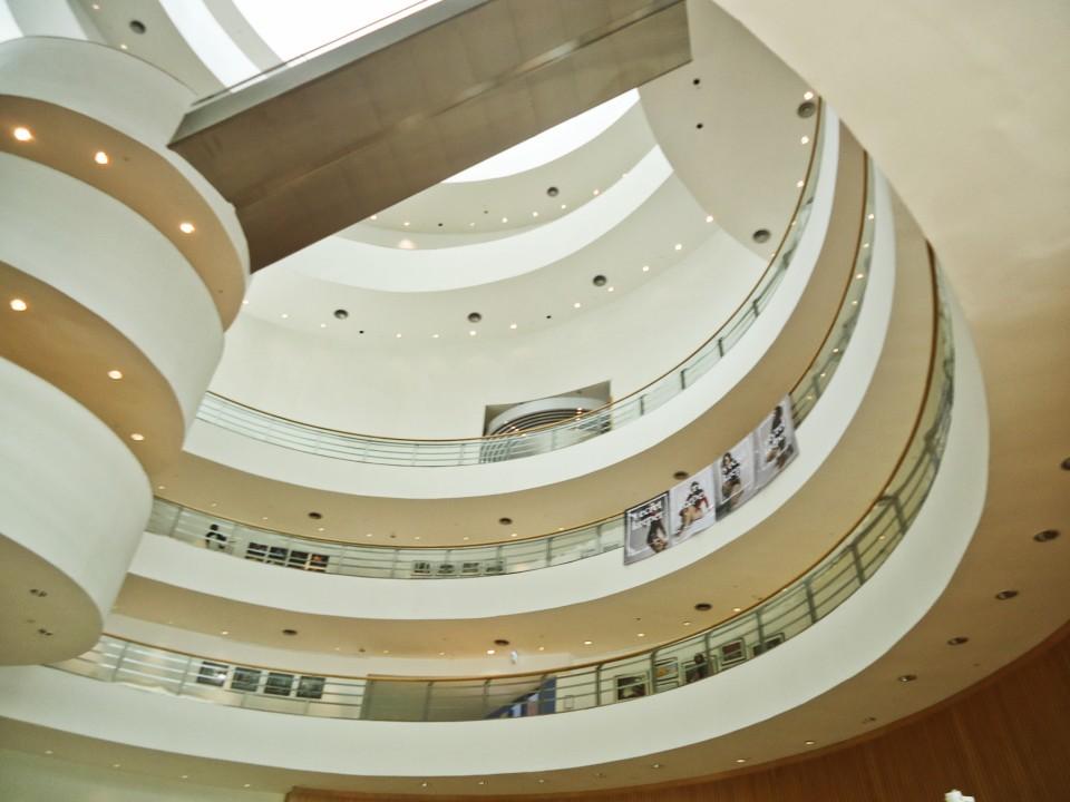 泰国曼谷夜生活攻略,泰国曼谷王权免税店购物攻略