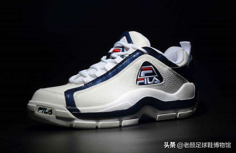 被足球做空的意大利品牌,却给了韩国人和安踏发财的机会