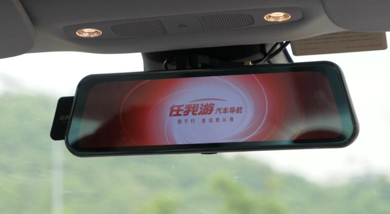 任我游智能行车记录仪红键,任我游隐藏式行车记录仪测评