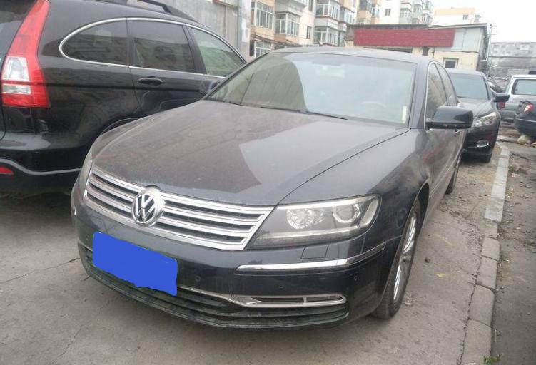 二手车辉腾30万元,二手车辉腾28万