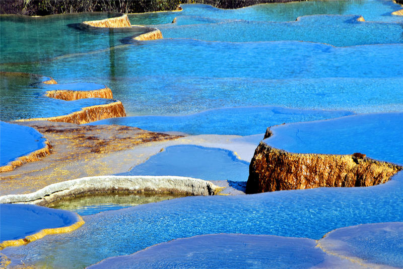 置身于童话中的九寨沟,畅游人间仙境黄龙九寨沟七日游