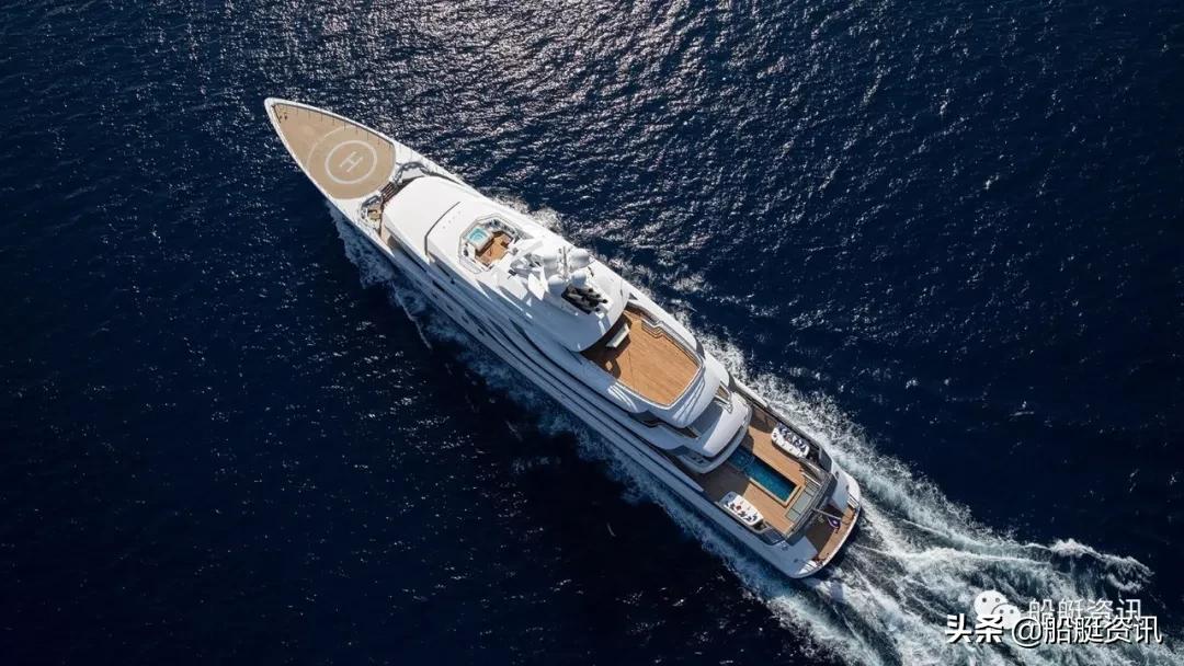 带地效飞行器的豪华游艇,带直升机甲板的豪华游艇
