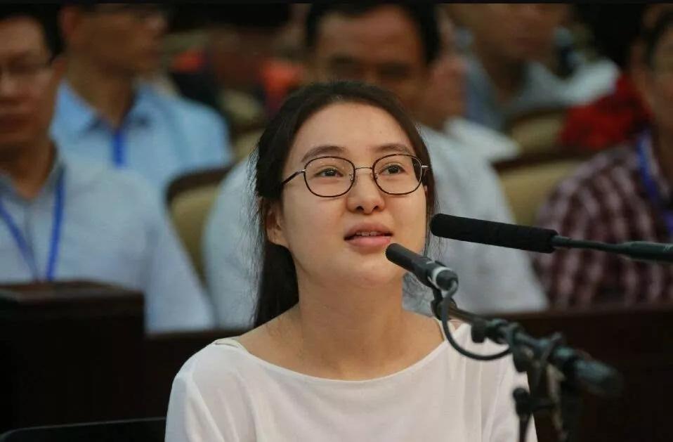 郭美美再次出狱新动态,郭美美出狱后改过自新