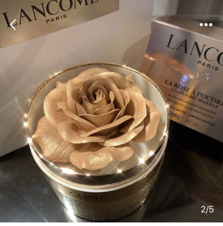 大牌圣诞限定专柜,圣诞限定值得购吗