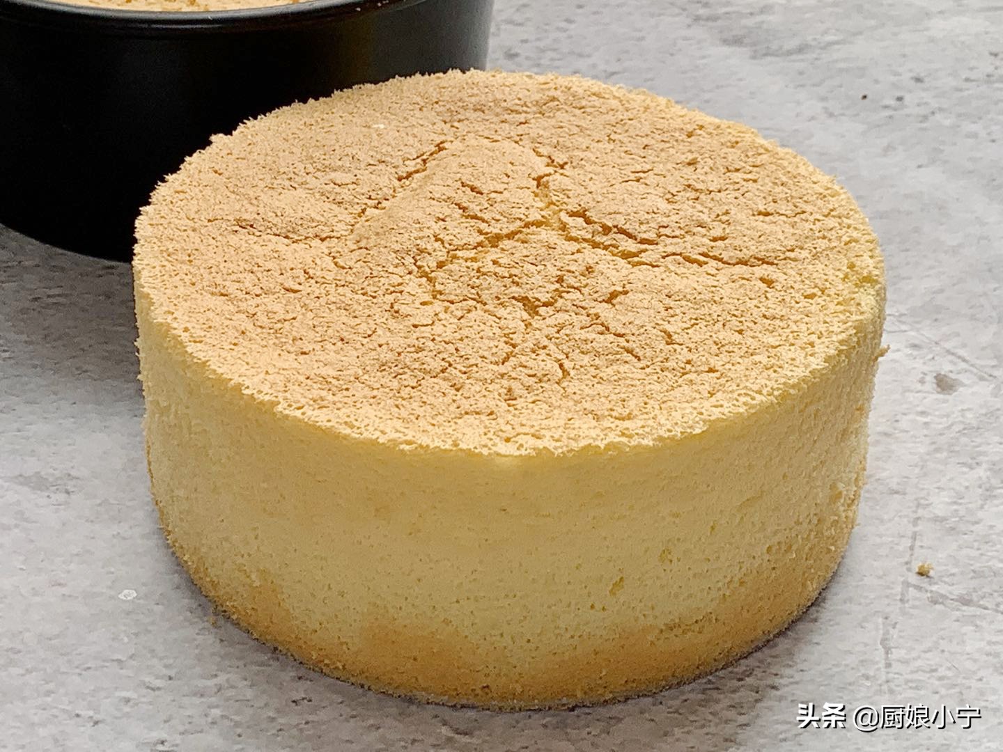戚风蛋糕怎样做不开裂不塌陷,戚风蛋糕倒扣教学