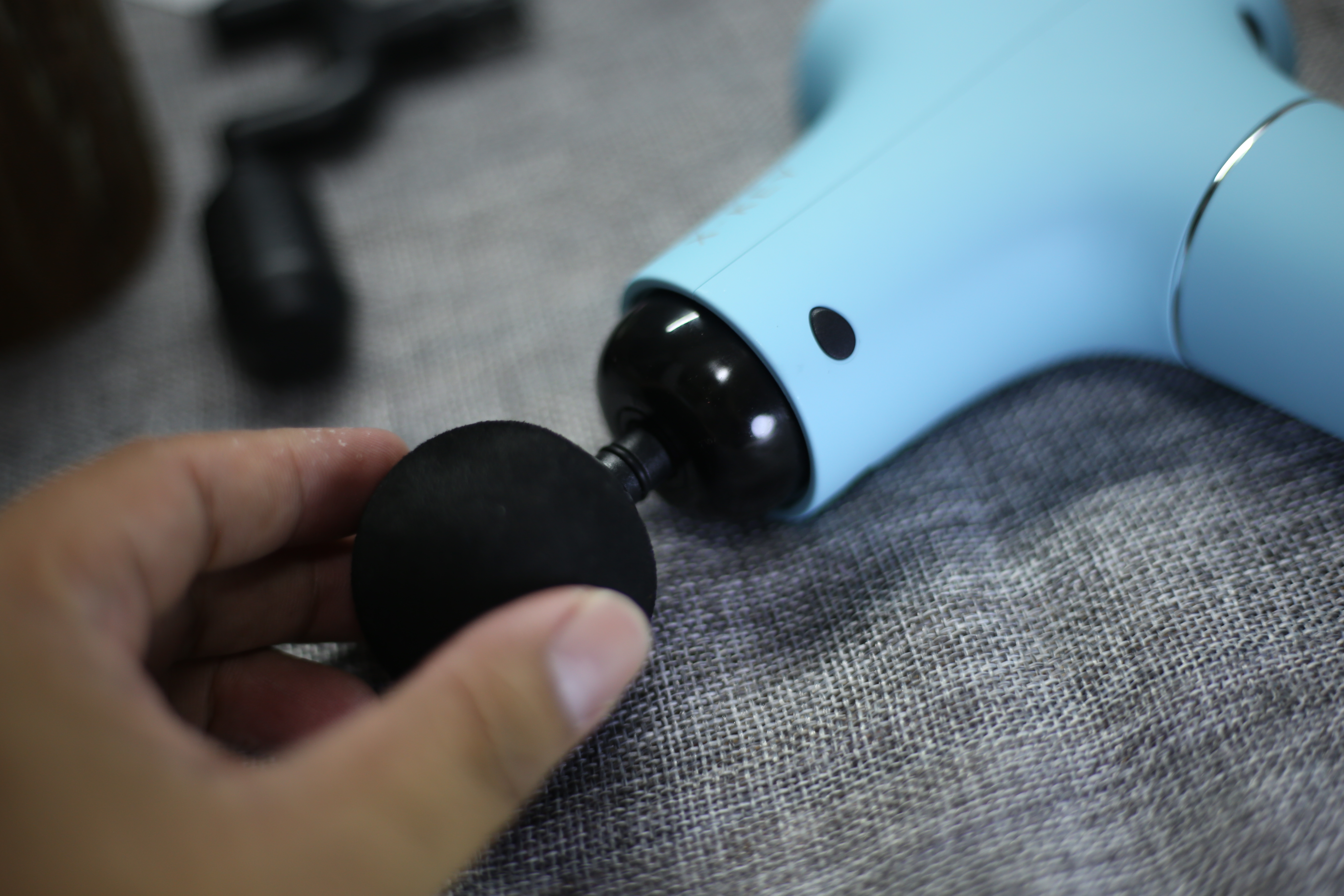 剧烈运动后放松肌肉好痛,运动健身放松肌肉筋膜枪